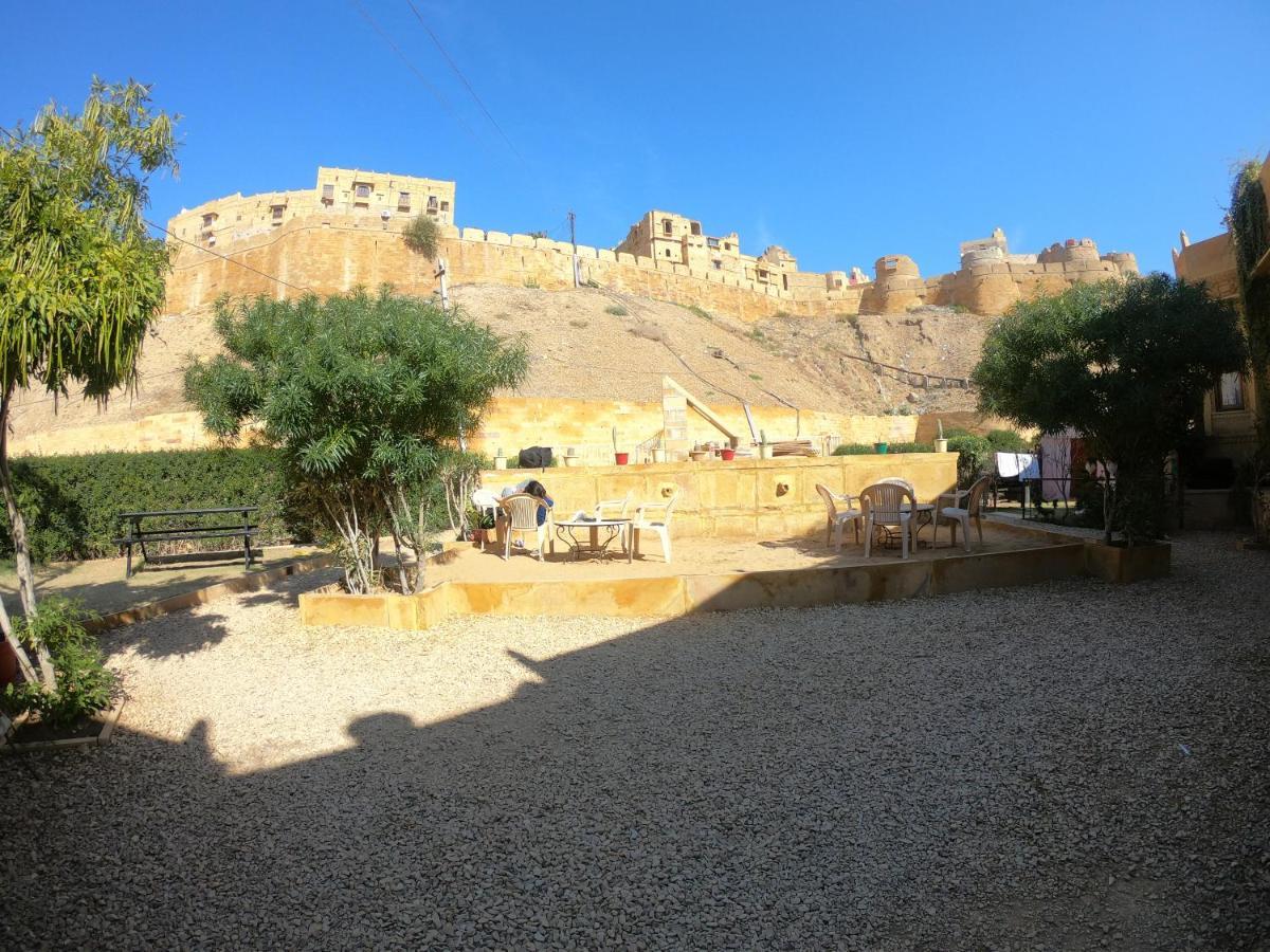 Moustache Jaisalmer Bagian luar foto